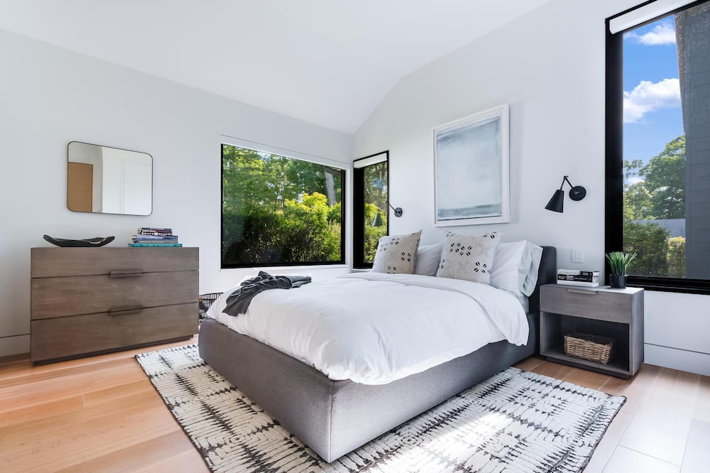 Photo of Bedroom in Noyack