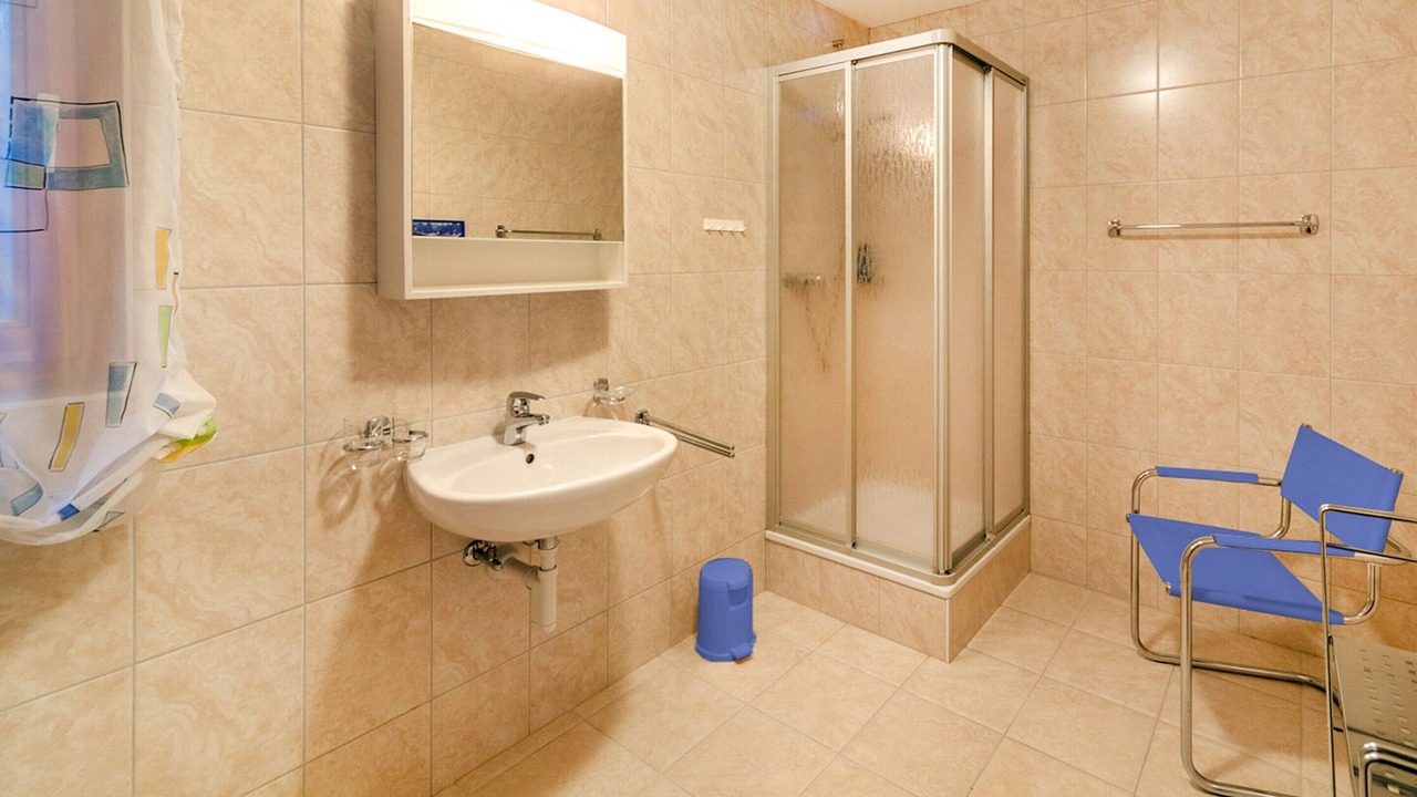 Photo of Bathroom in Vex