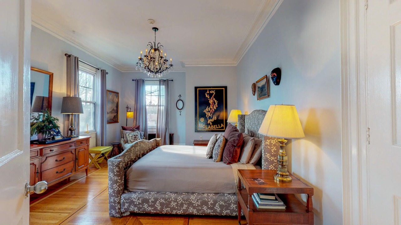 Photo of Bedroom in Troy