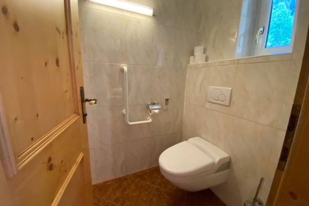 Photo of Bathroom in Soell