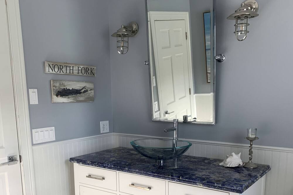 Photo of Others in Saybrook Manor