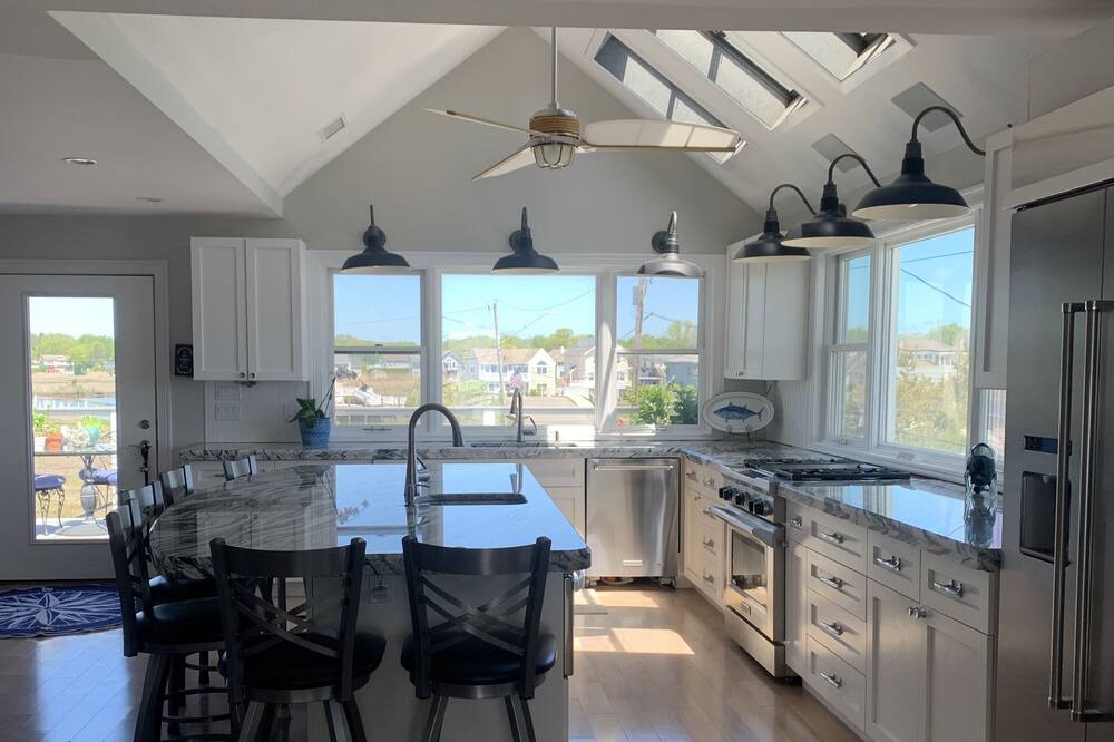 Photo of Others in Saybrook Manor