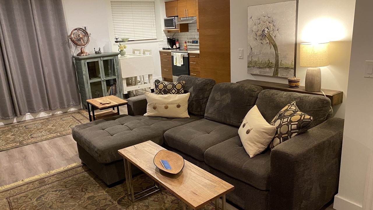 Photo of Livingroom in Langley