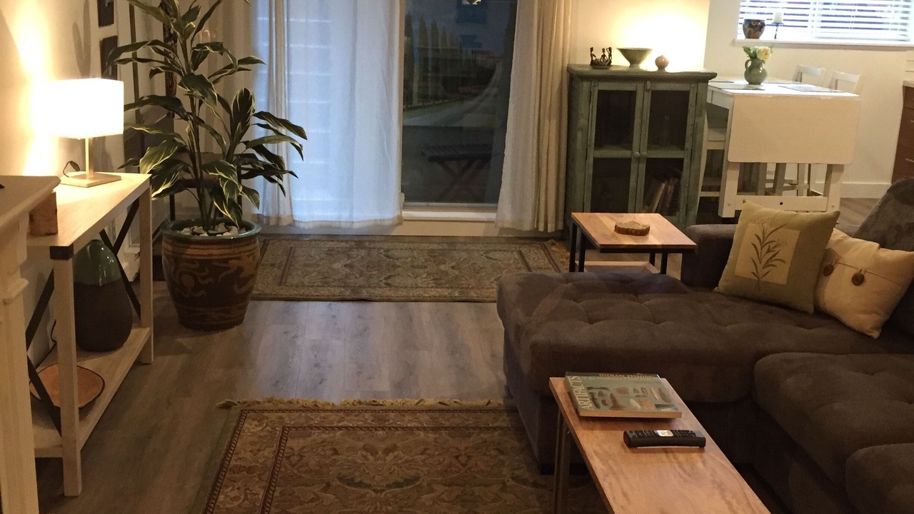 Photo of Livingroom in Langley