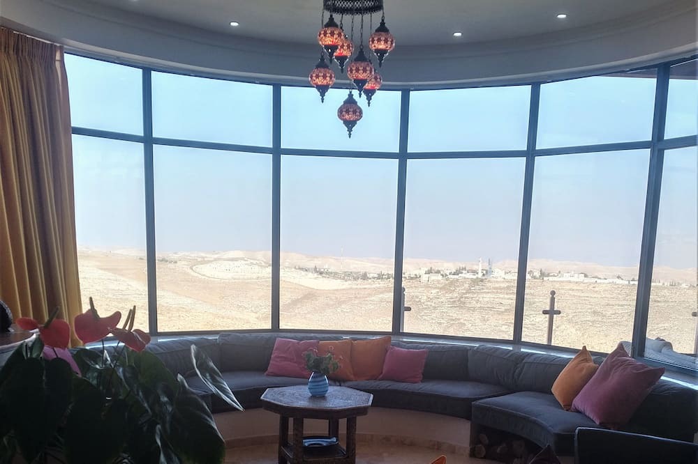 Photo of Bedroom in Tekoa