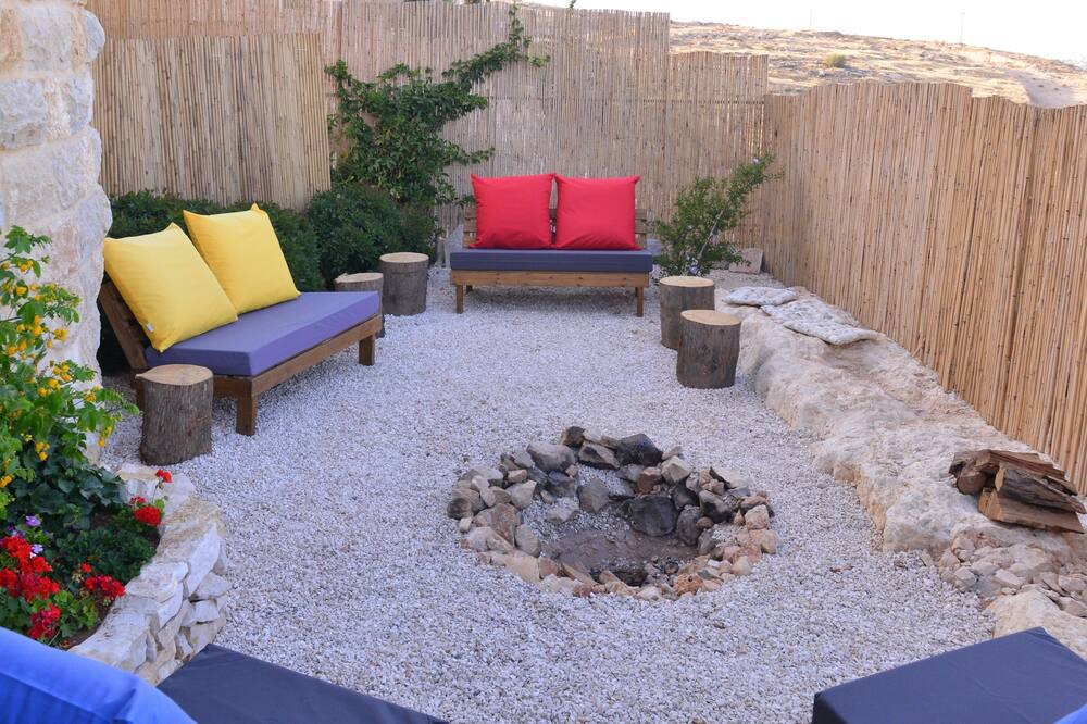 Photo of Patio Balcony in Tekoa