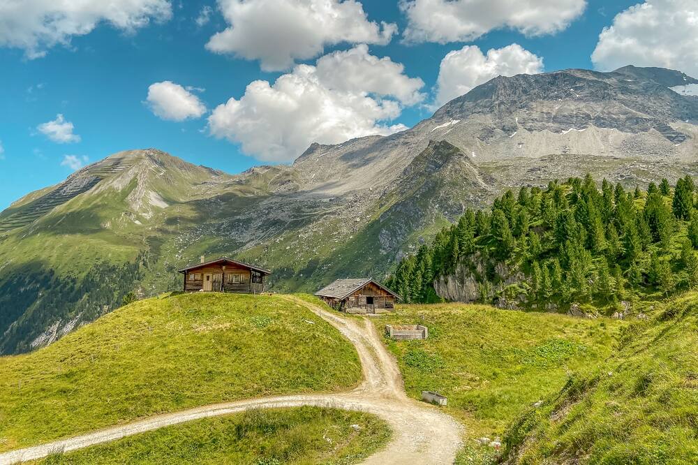Photo of Outdoor in Tux