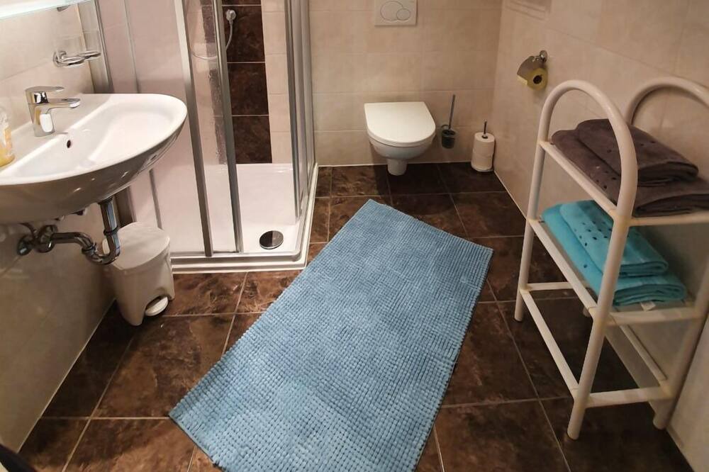 Photo of Bathroom in Madseit