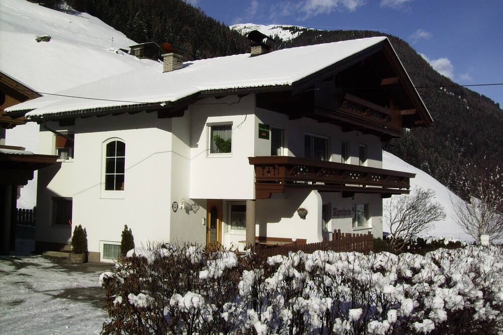 Photo of Outdoor in Madseit