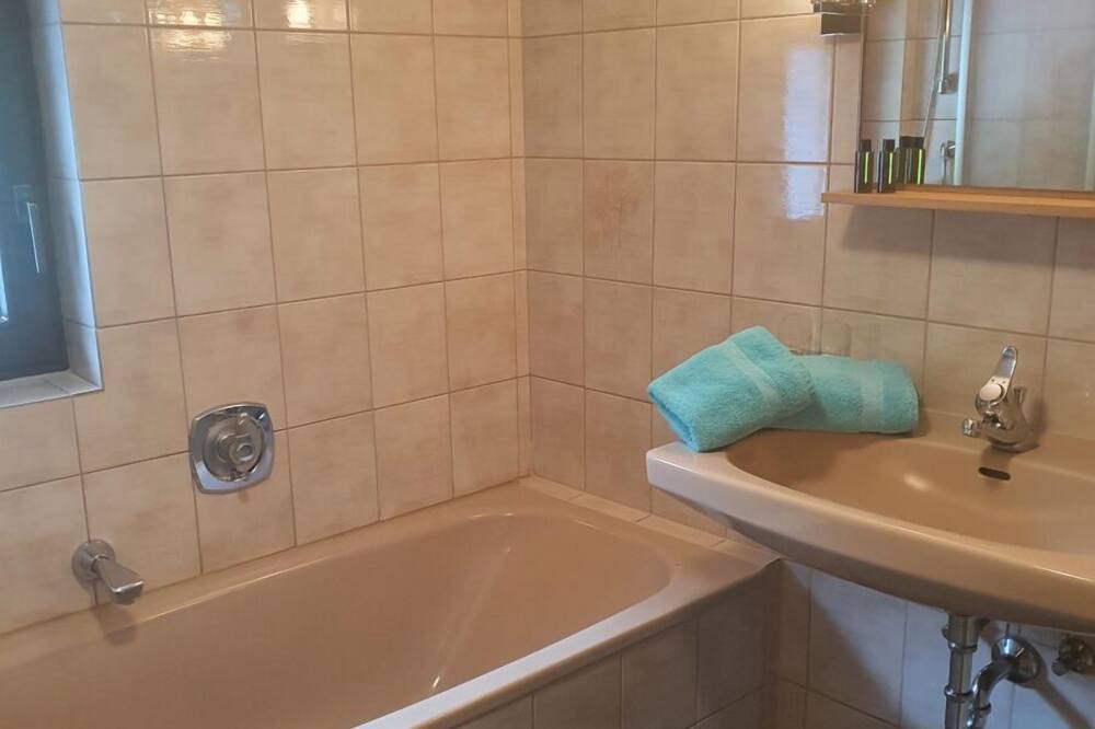 Photo of Bathroom in Madseit