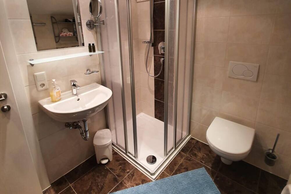Photo of Bathroom in Madseit