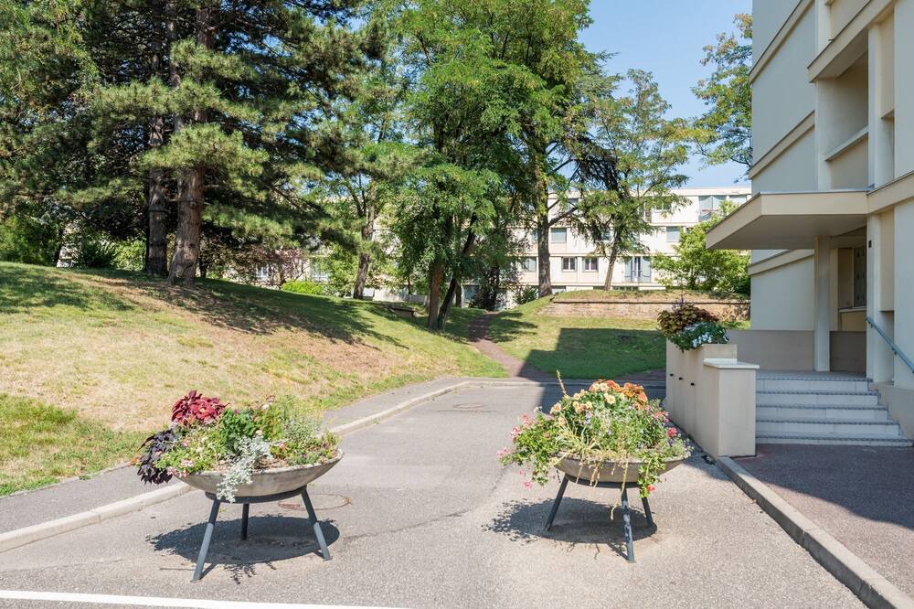 Photo of Outdoor in Bron