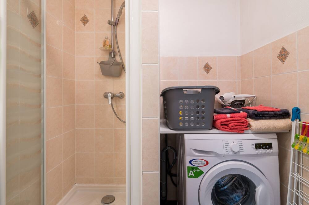 Photo of Bathroom in Bron