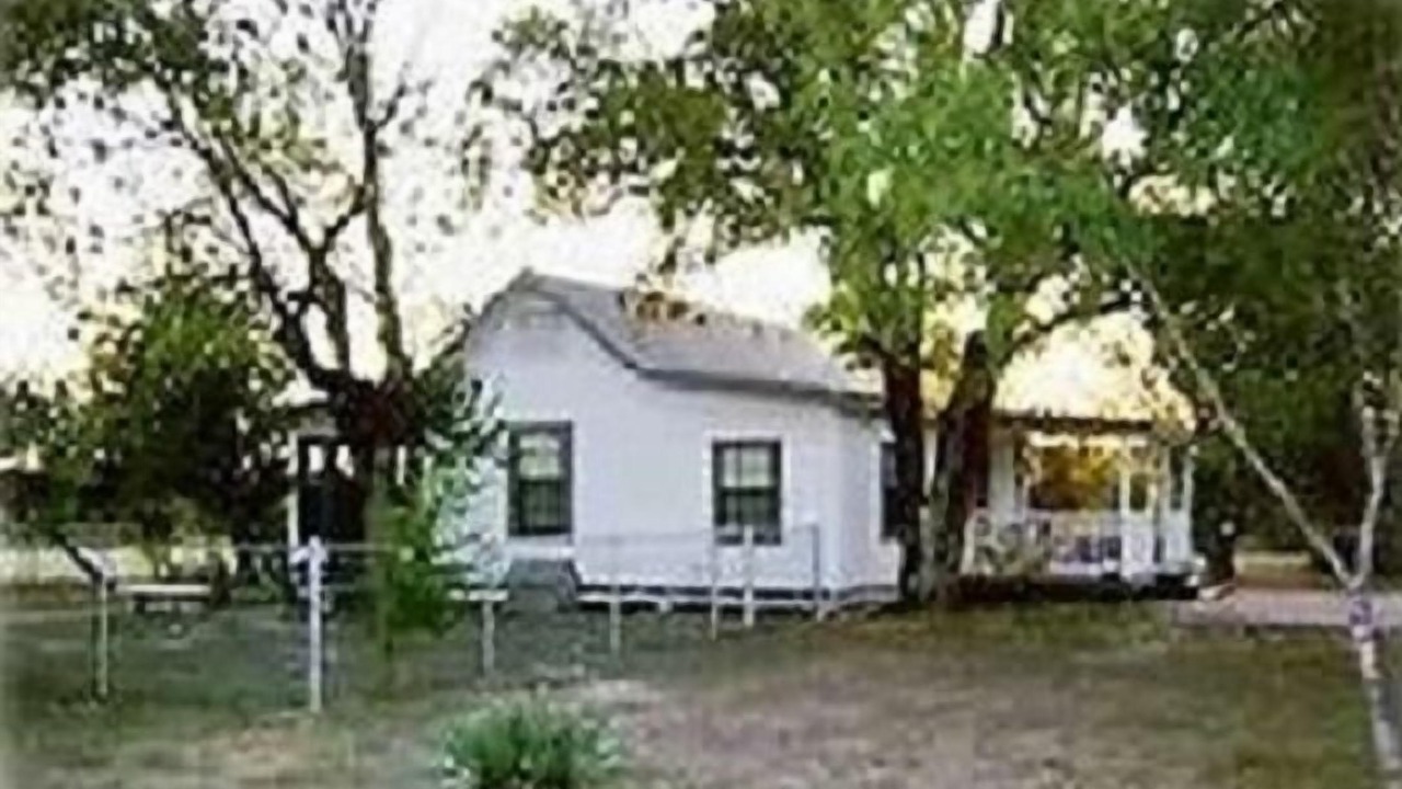 Photo of Buildings in Comanche