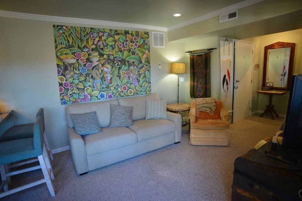 Photo of Livingroom in Park Pacifica