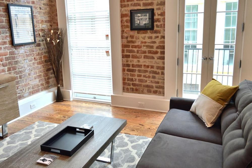Photo of Livingroom in Central Business District