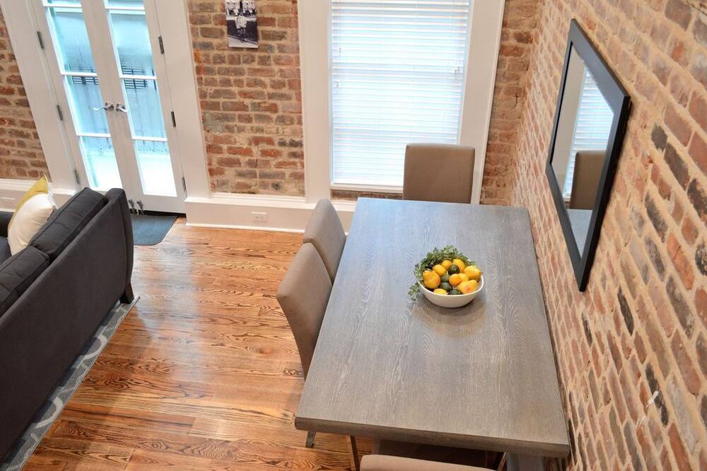 Photo of Livingroom in Central Business District
