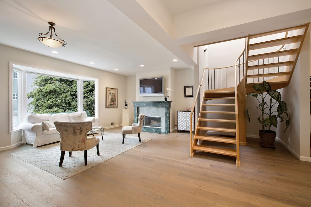 Photo of Livingroom in Marina District