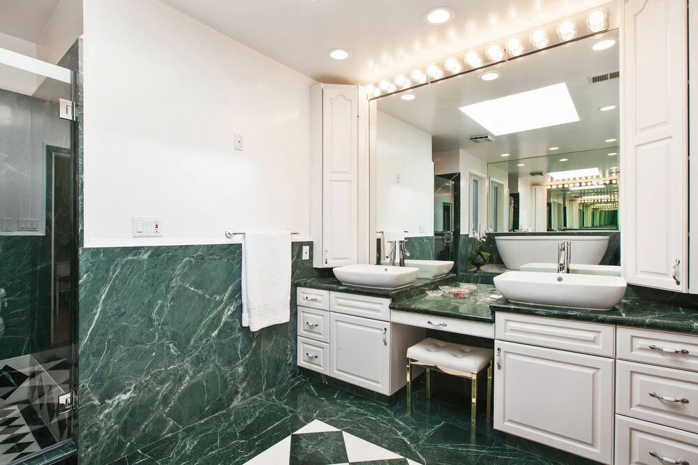 Photo of Bathroom in Marina District