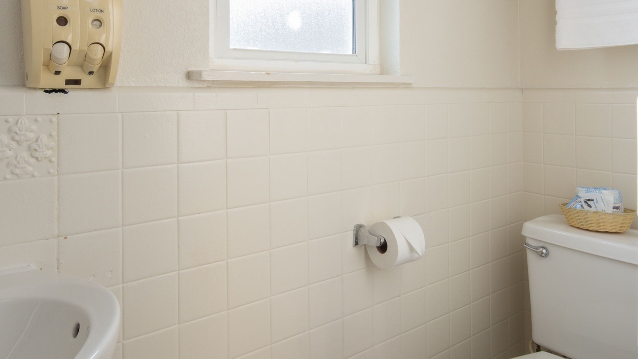 Photo of Bathroom in Bayshore Heights