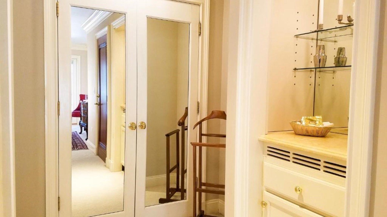 Photo of Bedroom in Ivoryton