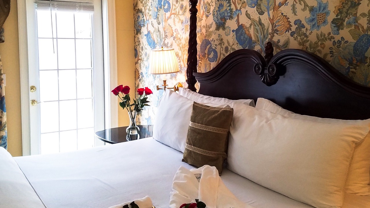 Photo of Bedroom in Ivoryton