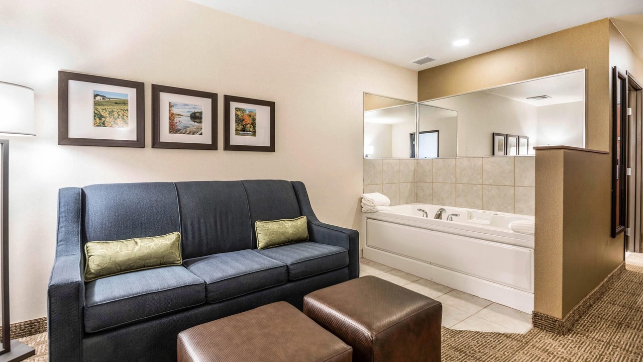 Photo of Bedroom in King