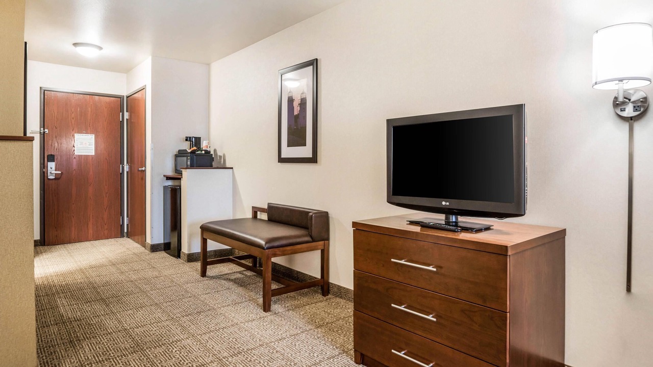 Photo of Bedroom in King
