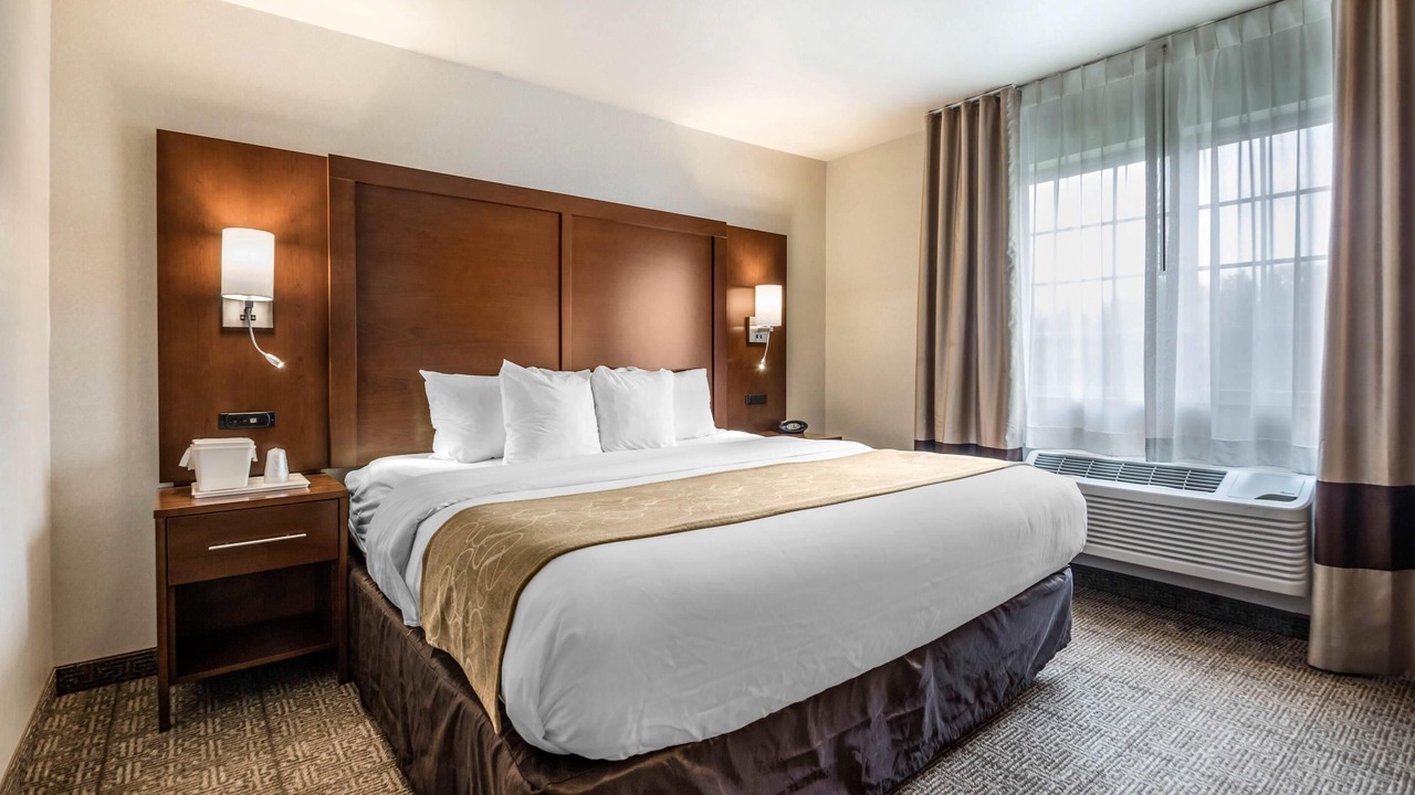 Photo of Bedroom in King