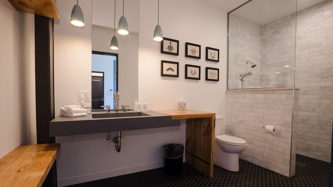 Photo of Bathroom in West Loop