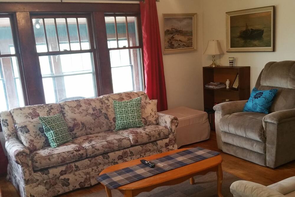 Photo of Bedroom in Downtown