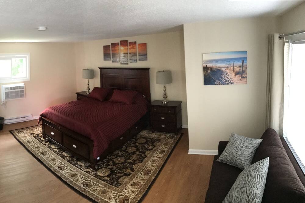 Photo of Bedroom in Old Lyme