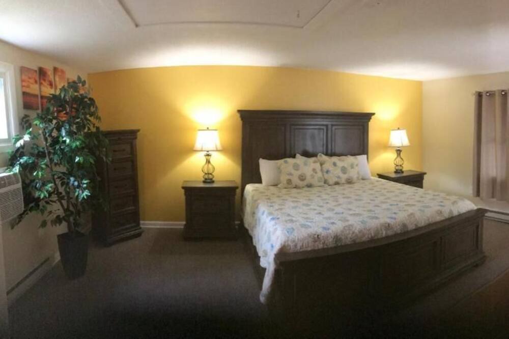 Photo of Bedroom in Old Lyme