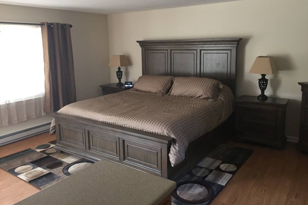 Photo of Bedroom in Old Lyme