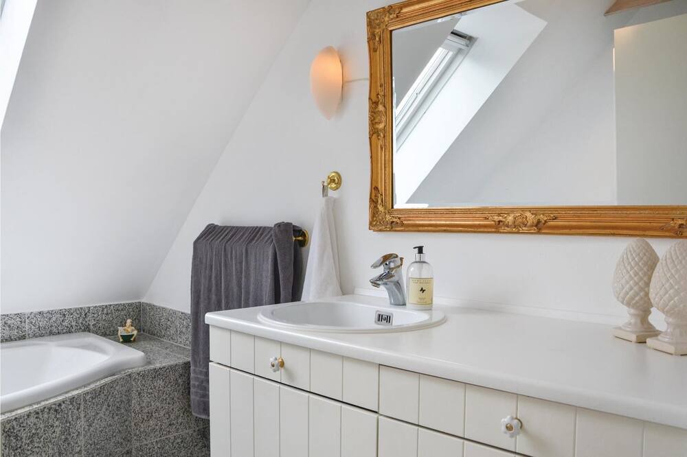 Photo of Bathroom in Fredensborg