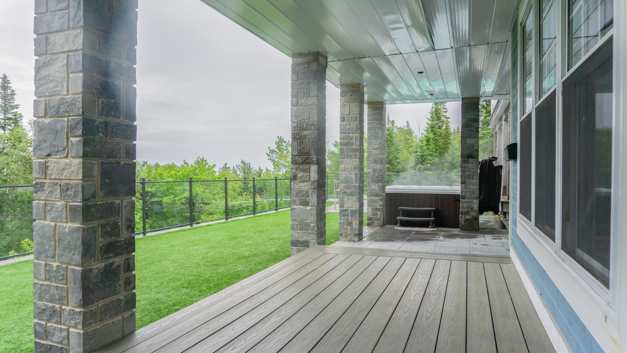 Photo of Patio Balcony in Saint Irenee