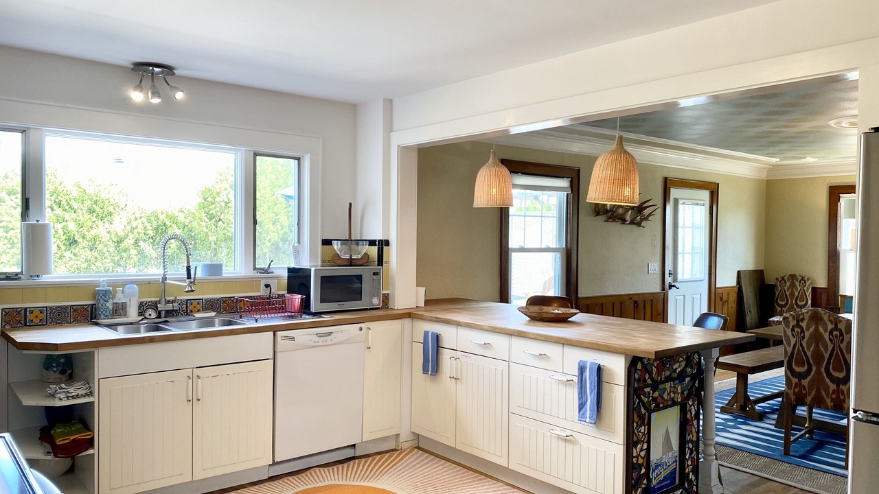 Photo of Kitchen in Misquamicut