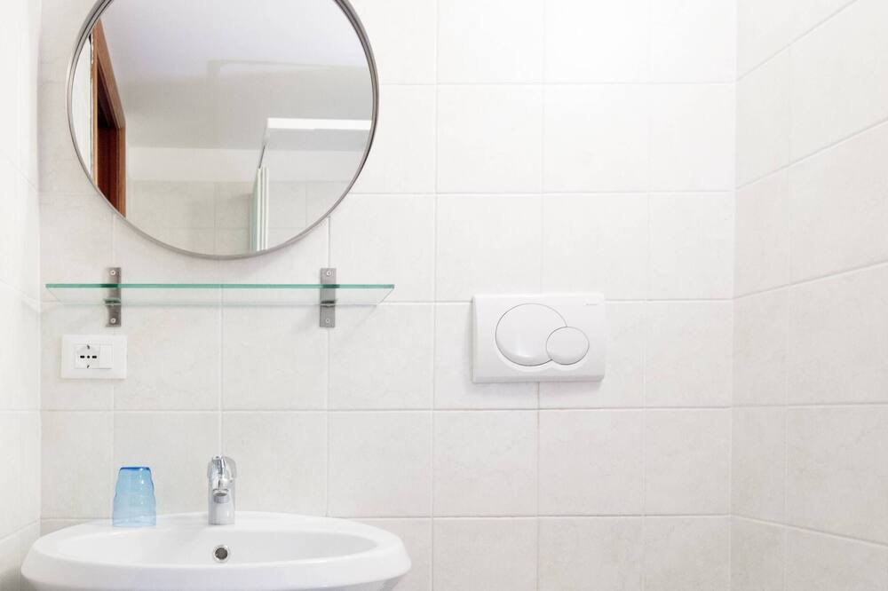 Photo of Bathroom in Quartiere XXI Pietralata
