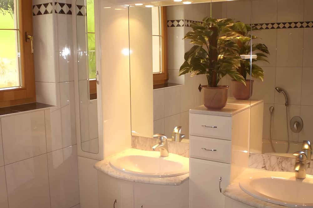 Photo of Bathroom in Gattererberg