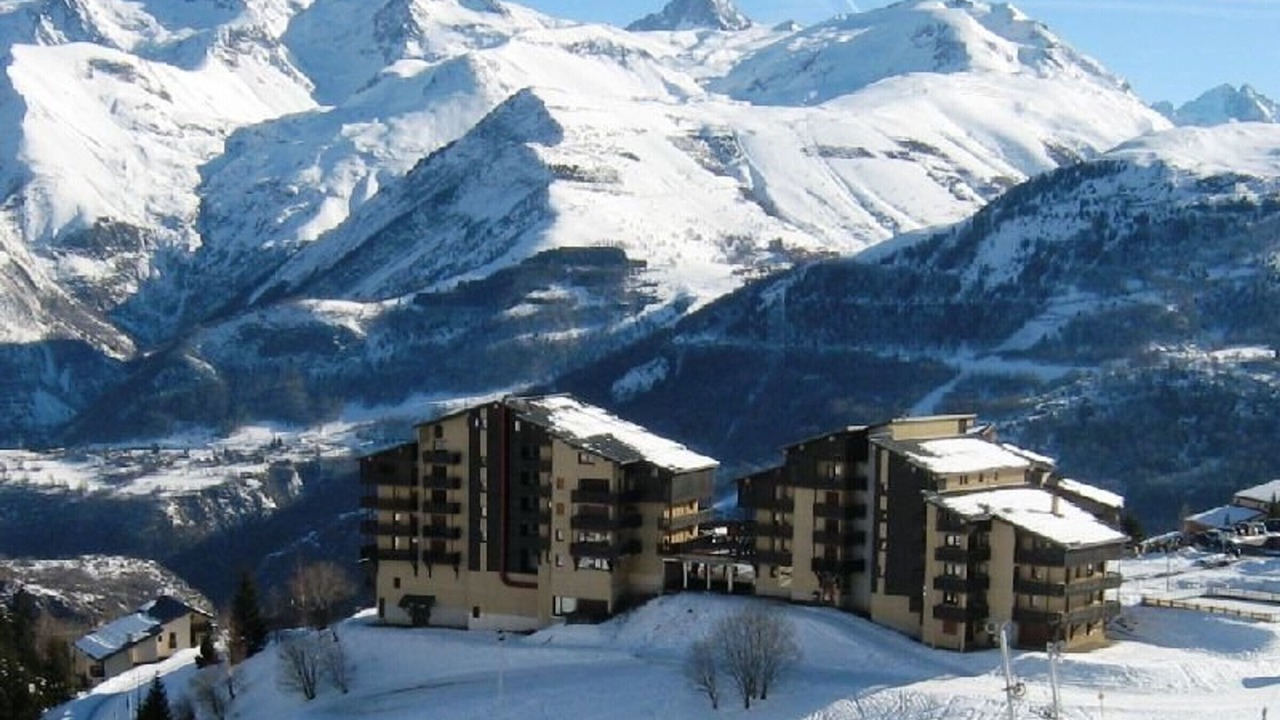 Photo of Outdoor in Auris