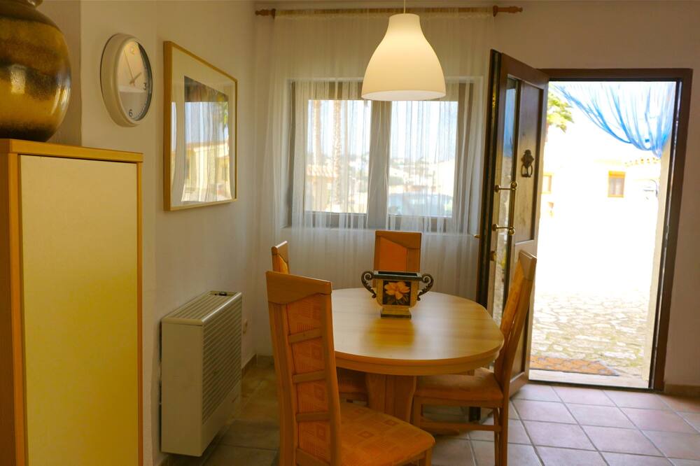 Photo of Kitchen in Paratella