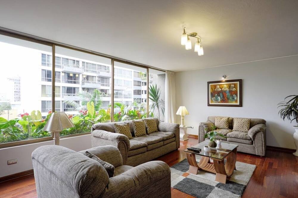 Photo of Livingroom in Sector 1