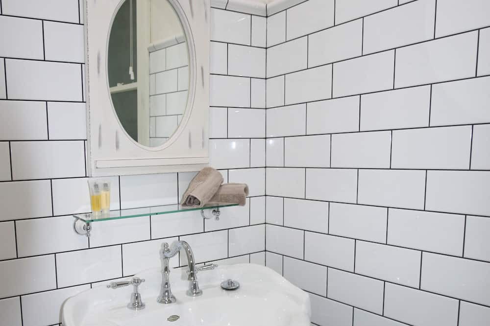 Photo of Bathroom in Silvan