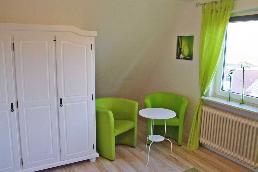 Photo of Bedroom in Pogum