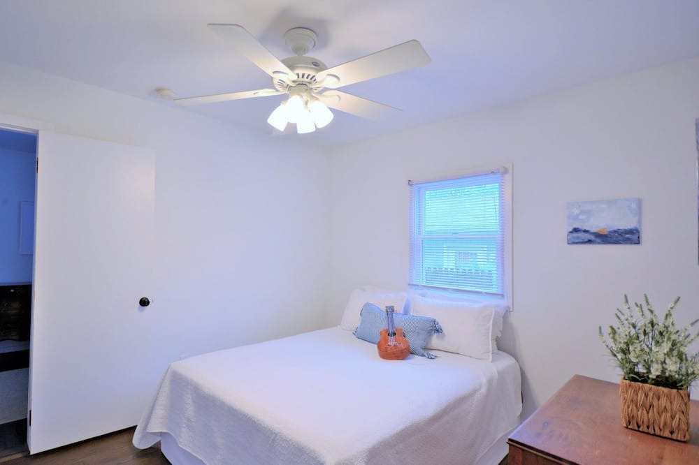 Photo of Bedroom in Amagansett North