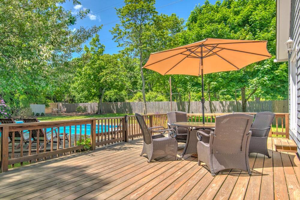 Photo of Patio Balcony in Amagansett North