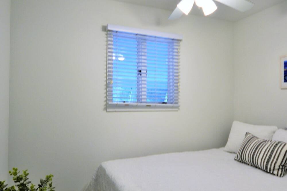 Photo of Bedroom in Amagansett North