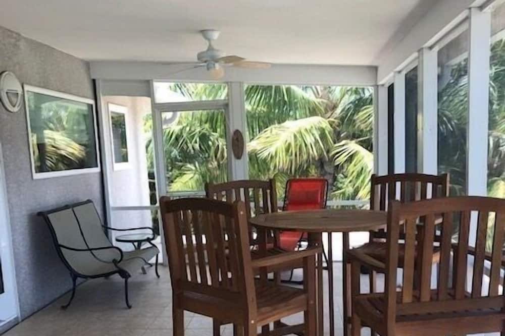 Photo of Outdoor in Rainbow Bay