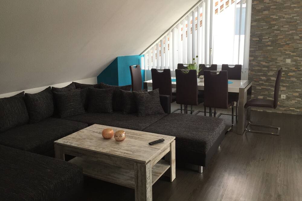 Photo of Livingroom in Rust