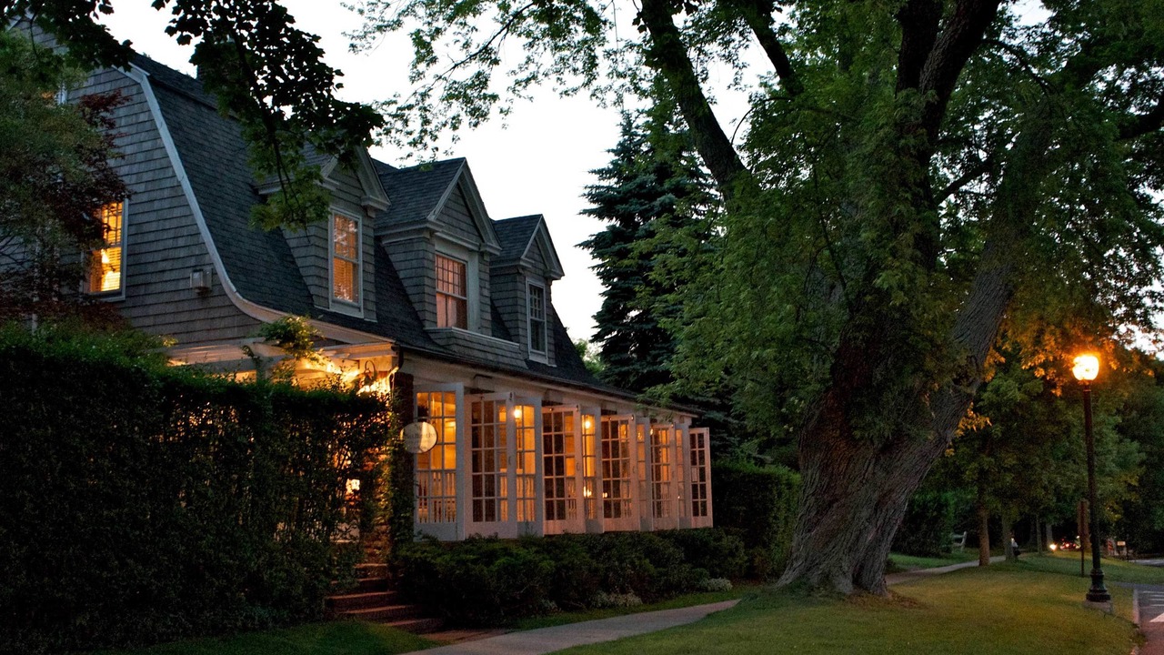 Photo of Buildings in Village of East Hampton